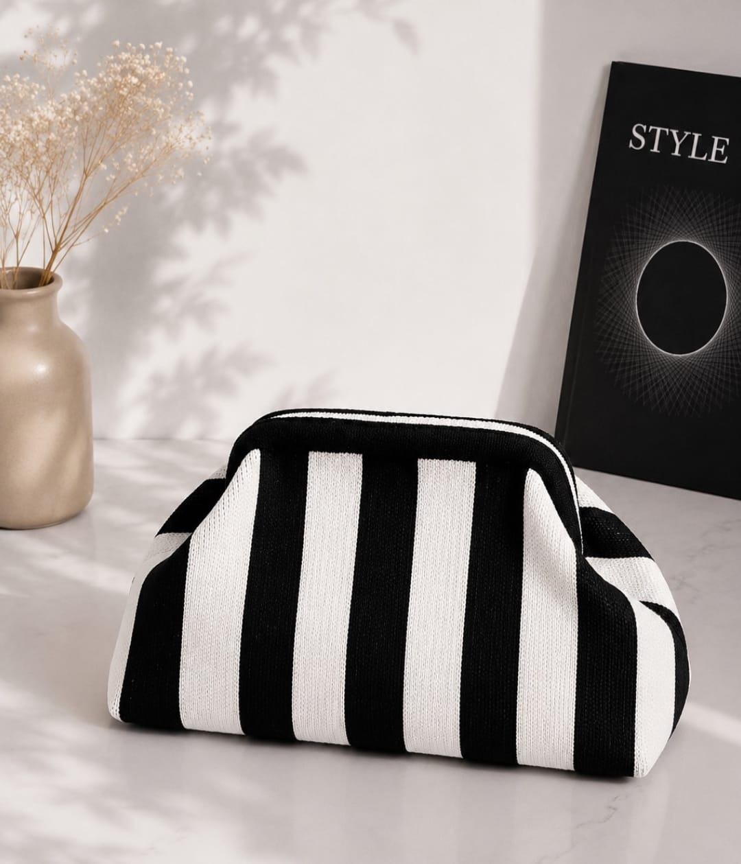 Bolso de Mano de Rayas