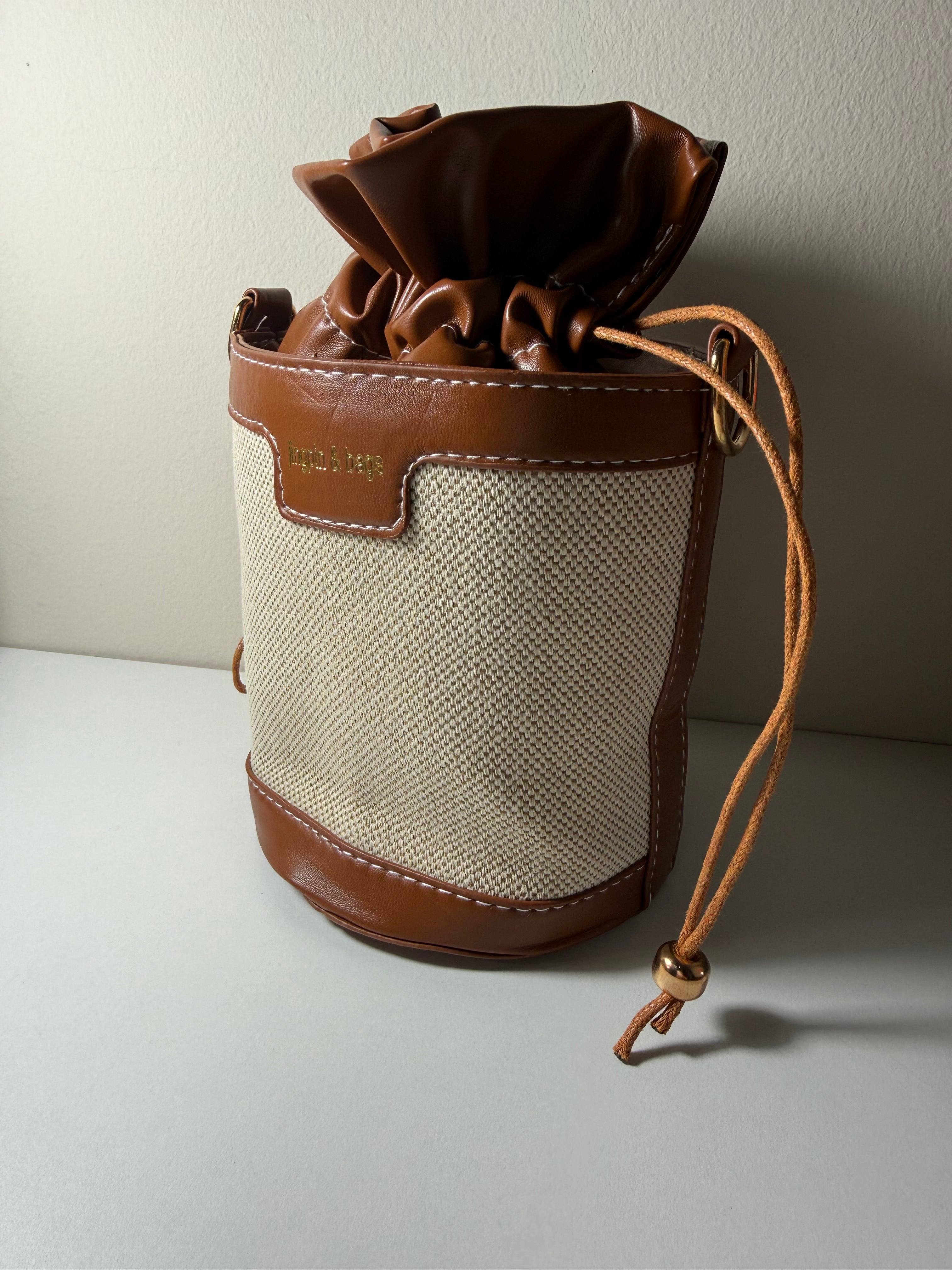 Bombonera Lino & Cuero